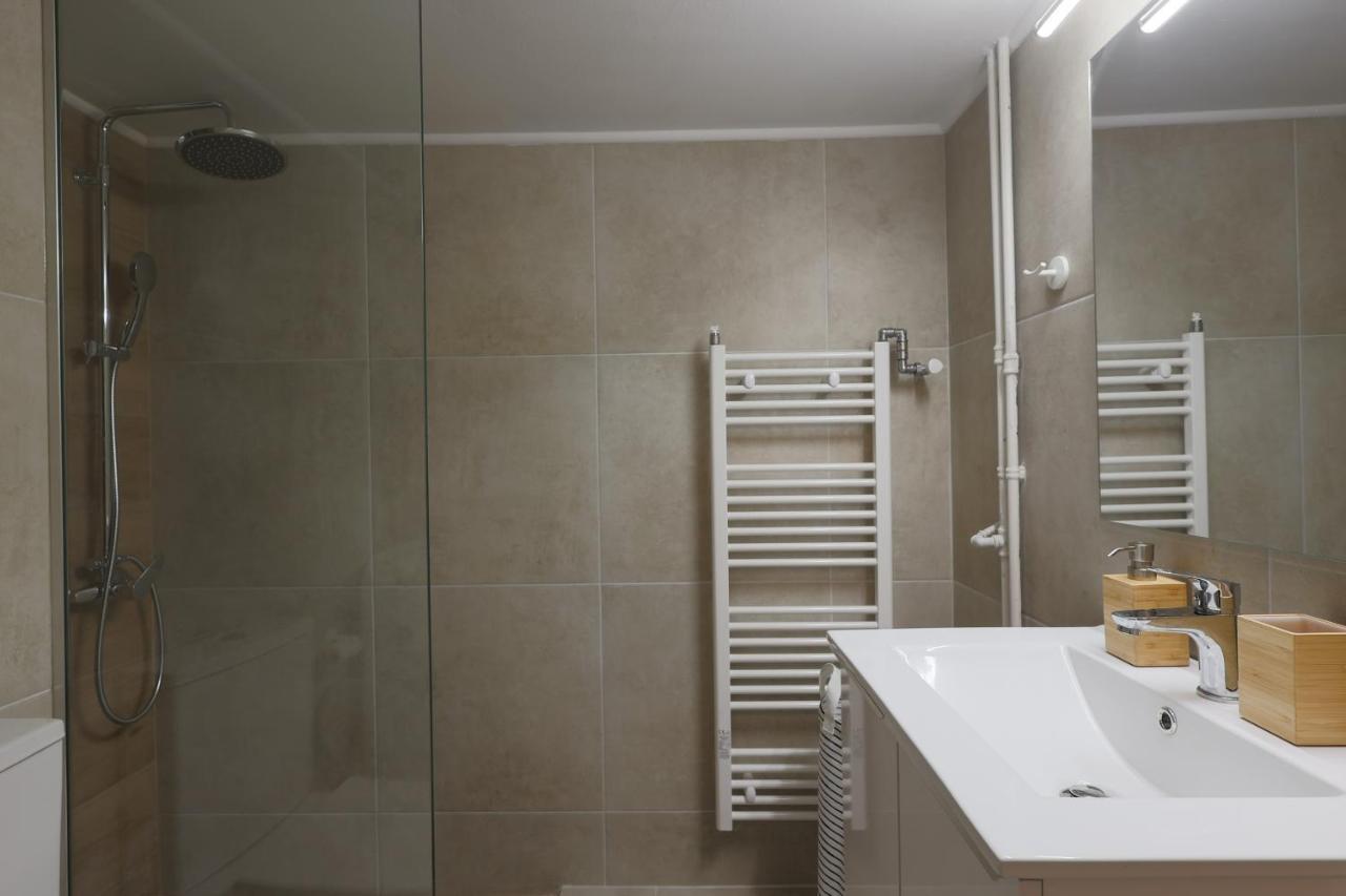 The House Of Praxithea For 6 Apartment Athens Ngoại thất bức ảnh