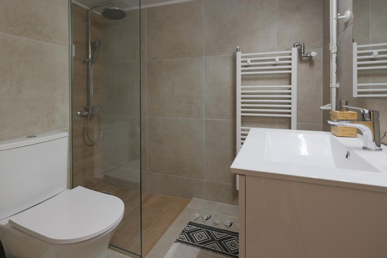 The House Of Praxithea For 6 Apartment Athens Ngoại thất bức ảnh